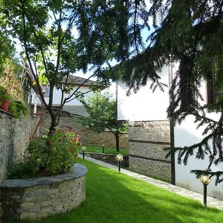 Guest house Delchevata Kushta V Leshten