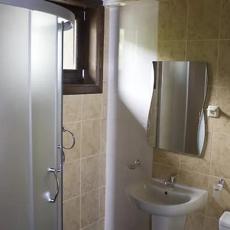 Guest house Delchevata Kushta V Leshten