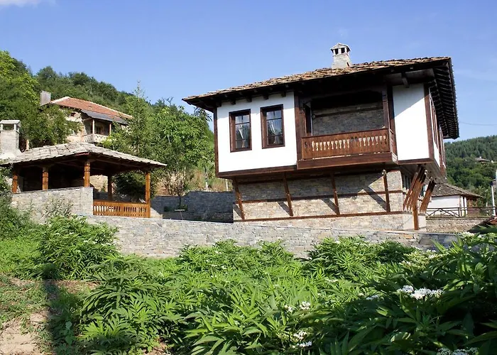 Delchevata Kushta V Leshten